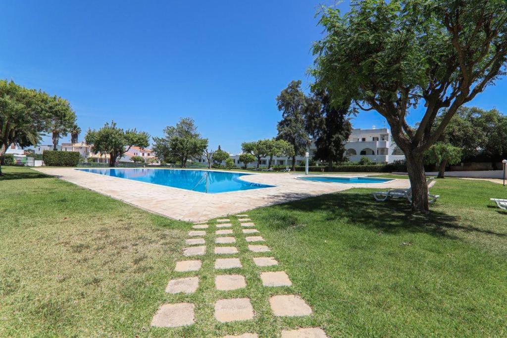 Apartamentos Ninho Das Gaivotas Albufeira Eksteriør billede
